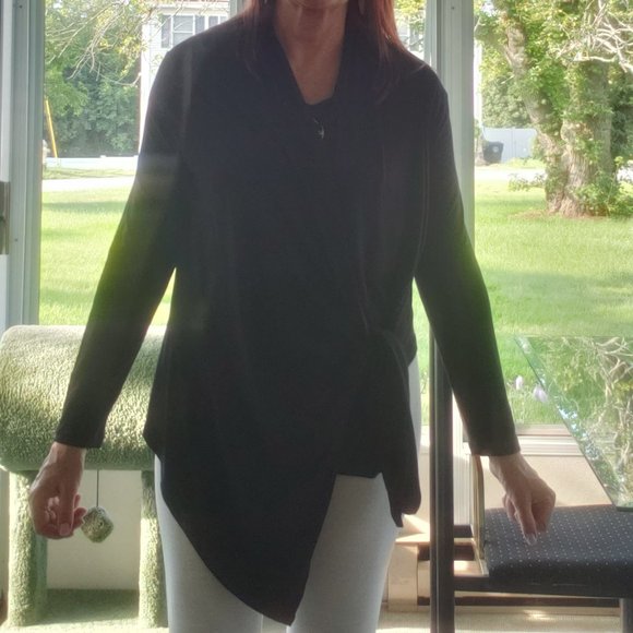 Cable & Gauge High Low Cardigan Wrap - Picture 10 of 12